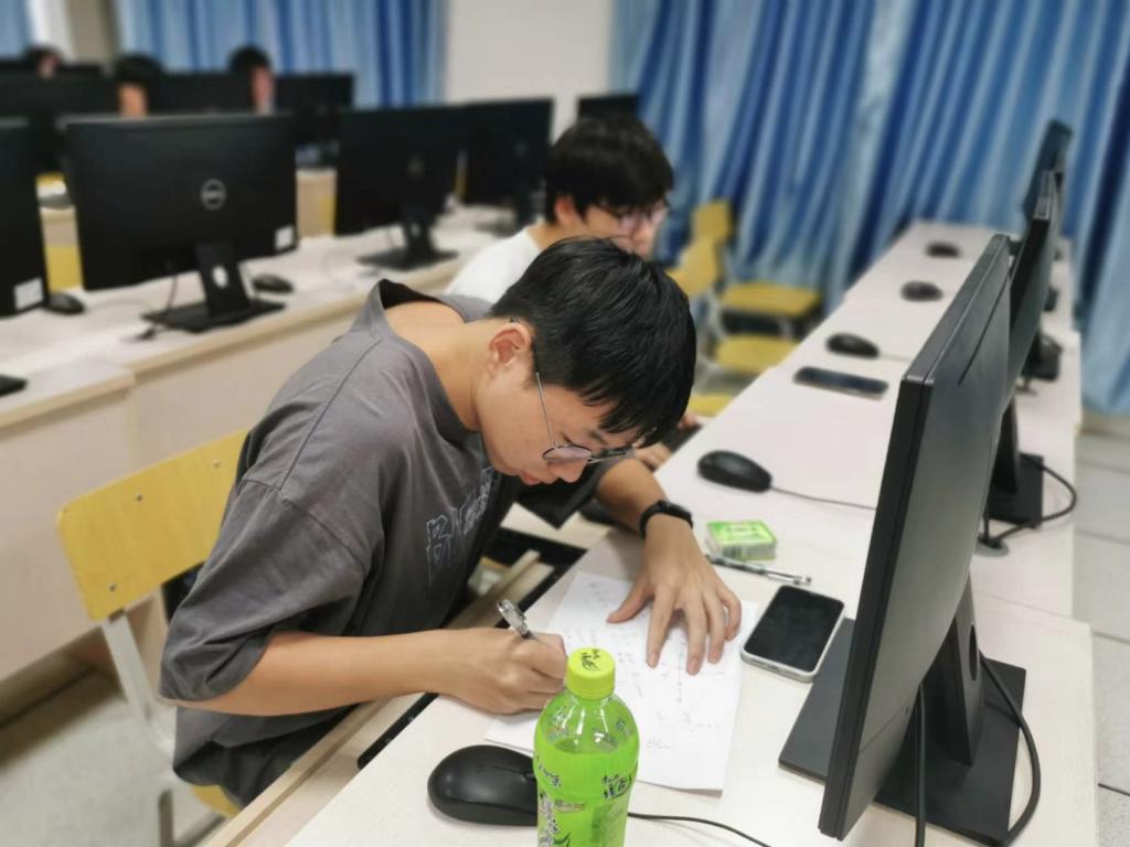 编程大赛活动照片